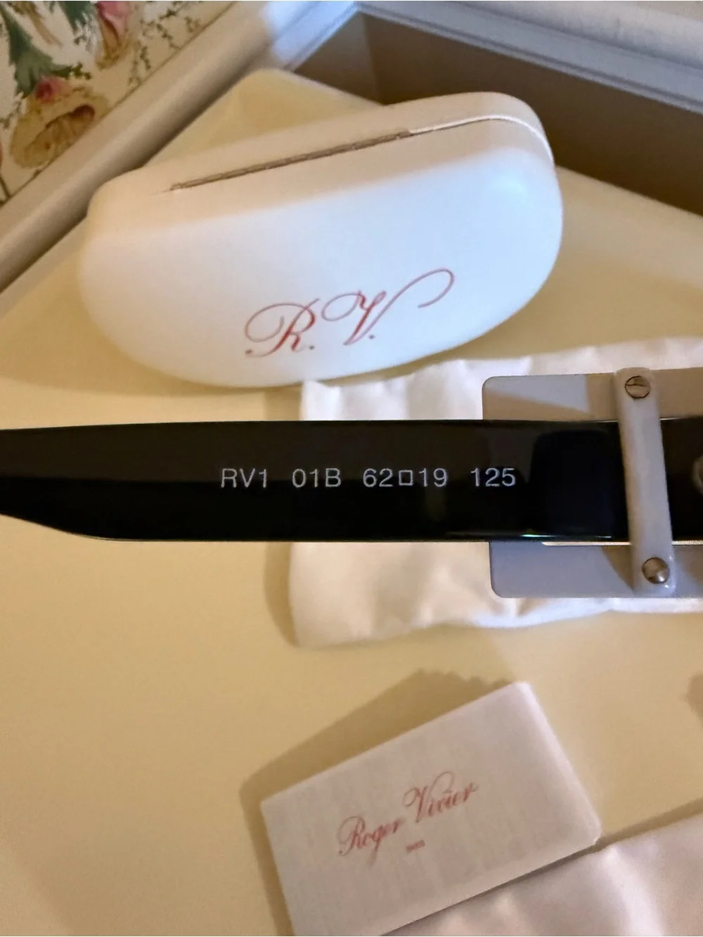 Roger Vivier Paris Oversized Black Sunglasses with Signature Buckle – Full Set